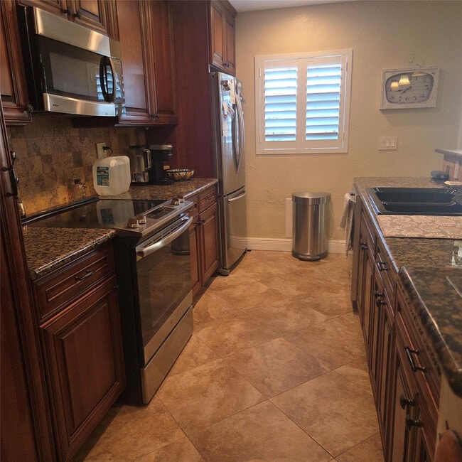 Photo - 5349 Lakefront Blvd