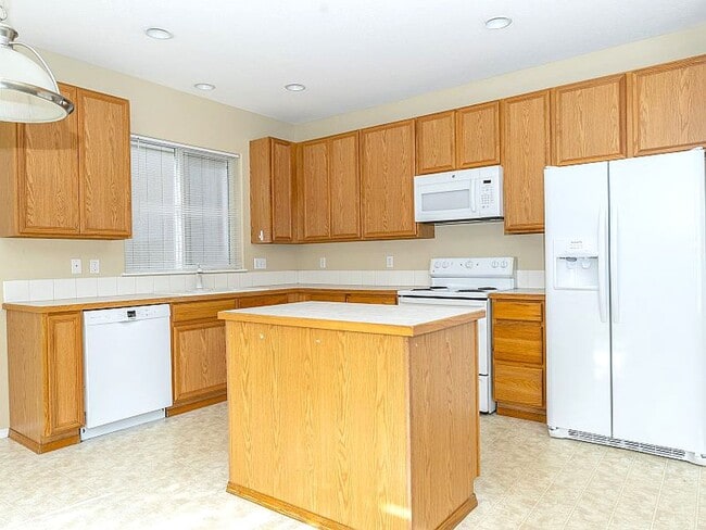 Photo - 176 SE 43rd Ave