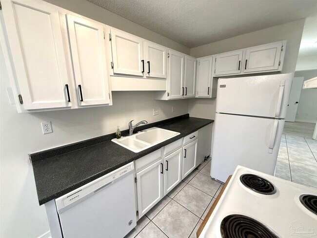 Photo - 9345 Chisholm Rd