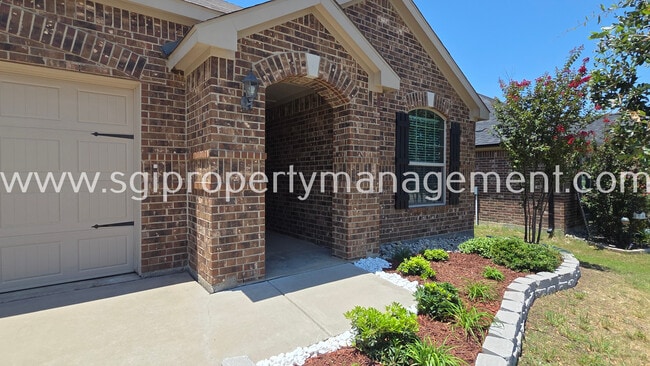 Photo - 942 Primrose Dr