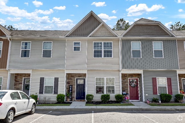Building Photo - 141 Beacon Woods Dr Rental