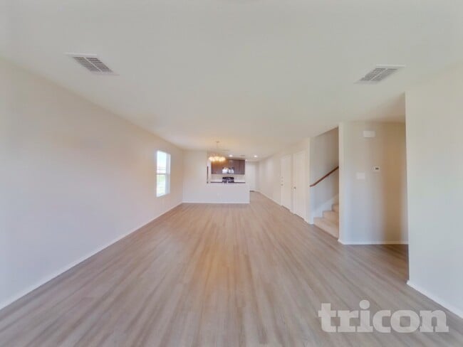 Photo - 337 Falling Star Dr