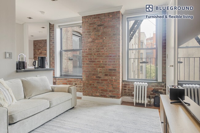 Building Photo - 234 Mott St Rental