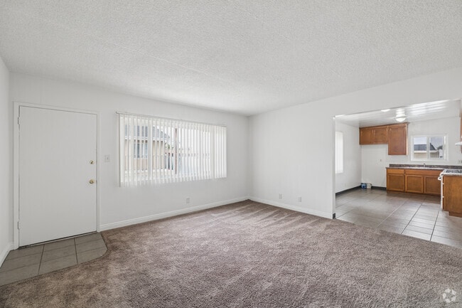 2BR, 1BA - 855SF - Living Room