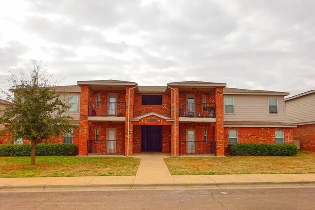 Building Photo - Downstairs Quad Located West of Frankford Near WallMart & W. Loop 289!