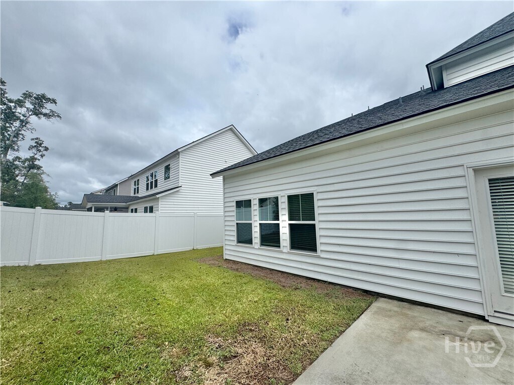 Photo - 245 Lillian St