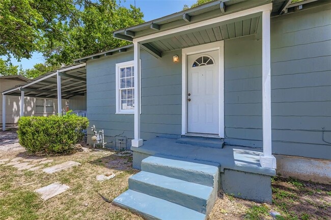Photo - 700 W St Johns Ave House