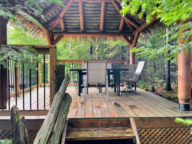 Photo - 1735 Chem. de la Croix Unit ID1061550P