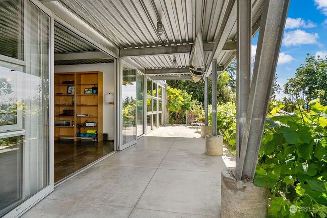 Photo - Breathtaking 1-Bed ADU Retreat with Spacious Living in Bellingham's Heart