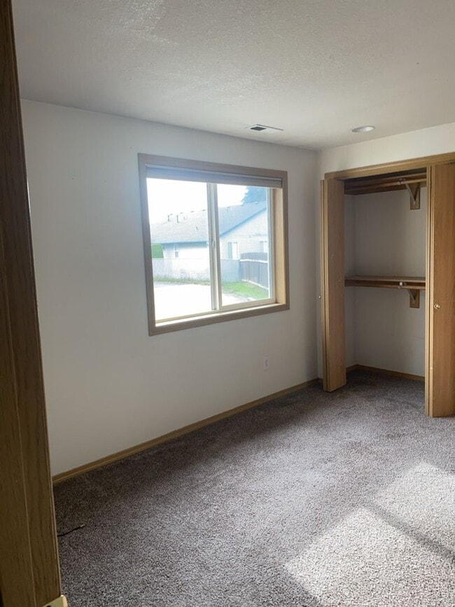 Photo - 809 SE 135th Ct Unit A