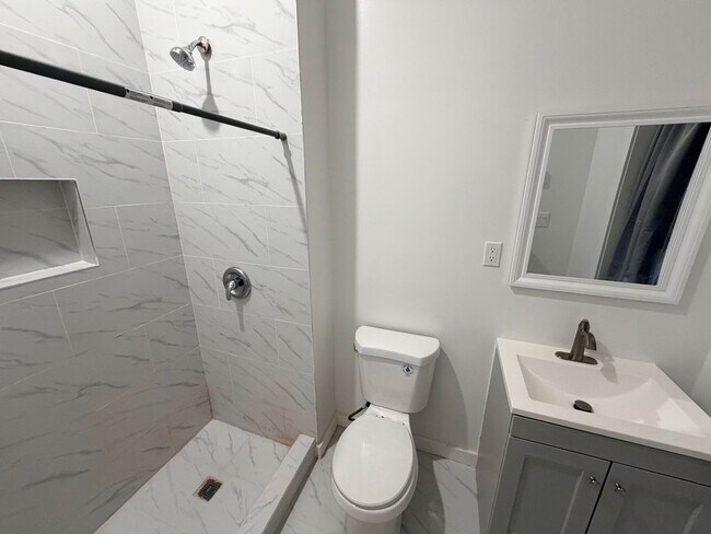 Photo - 541 Clinton Ave Unidad 1