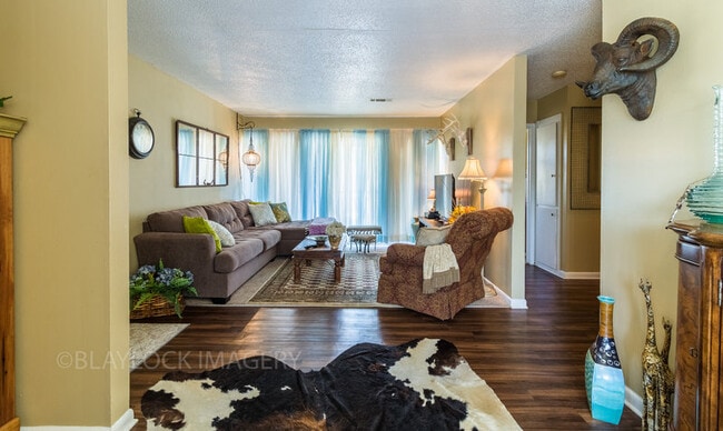 Oakwood Estates