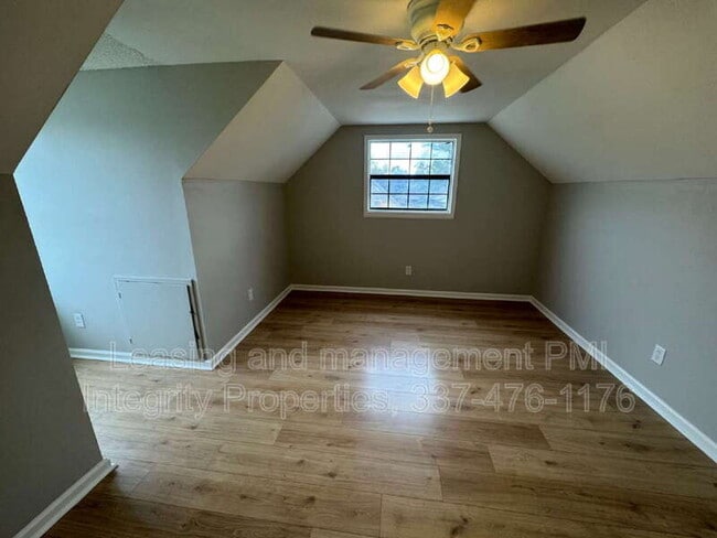 Photo - 409 Marseilles Dr