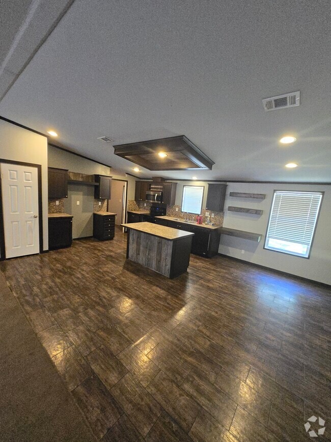Building Photo - 559 Private Rd 1507 Rental