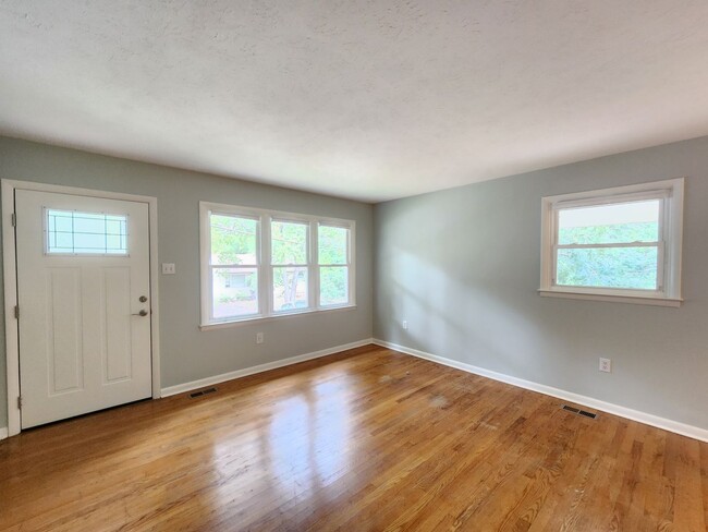 Photo - Great Location-Black Mountain Rental