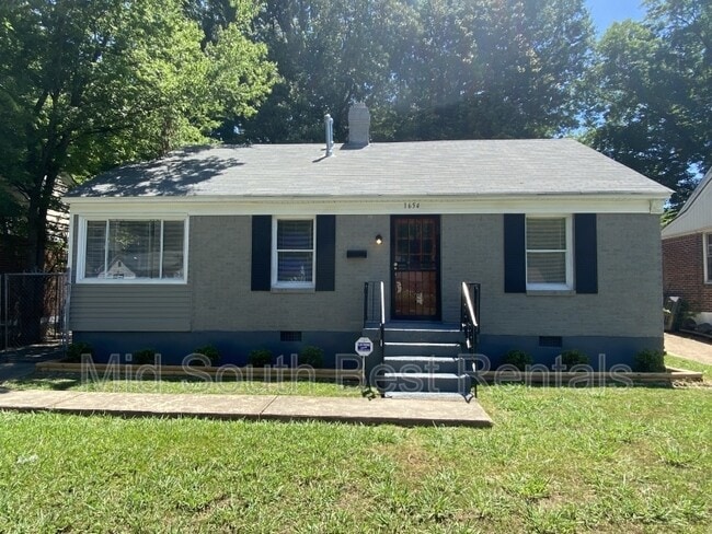 Building Photo - 1654 Shadowlawn Blvd