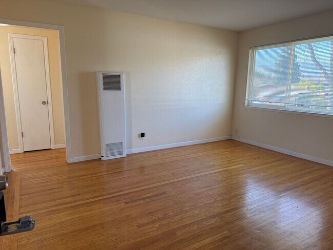 Photo - 1265-1271 Parkington Ave Unit 1267