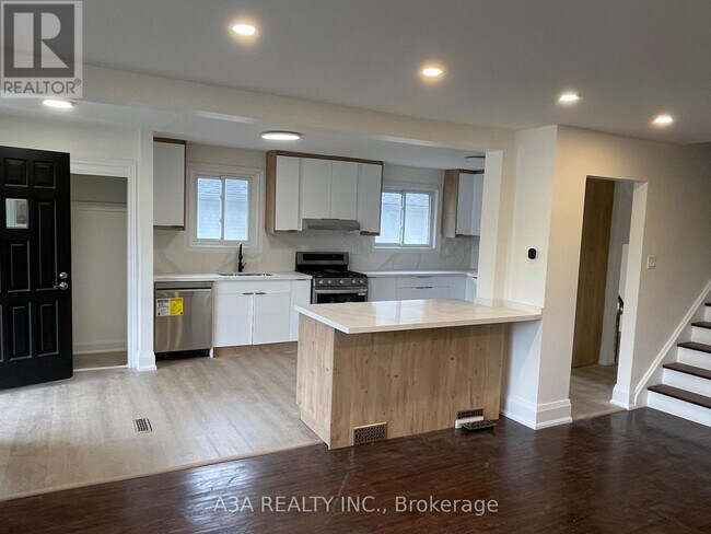 Photo - 5 Navan Crescent