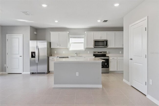 Photo - 1087 Silverlake Blvd