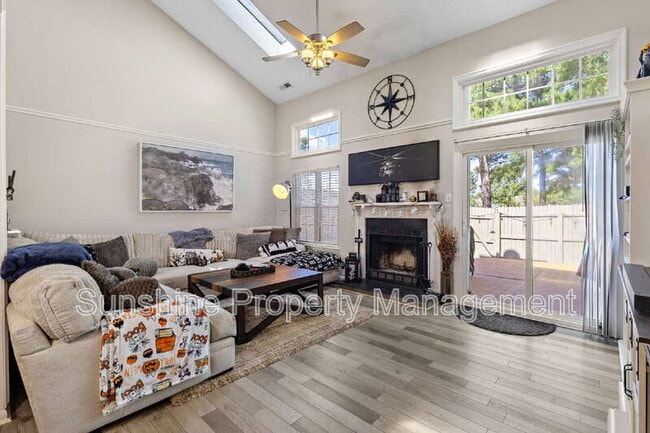 Photo - 5120 Glenwood Way