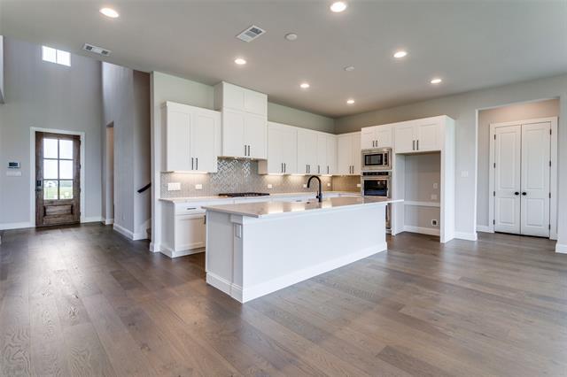 Photo - 709 Lexington Ln