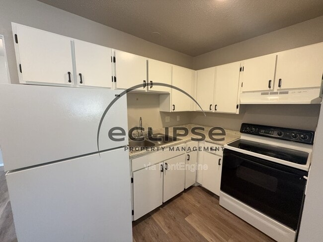 Photo - 450 Chipeta Ave Unit 05