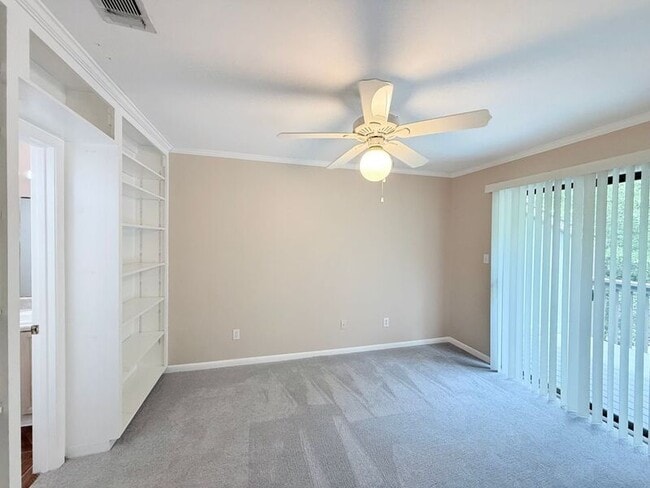 Photo - 6069 Hilburn Rd