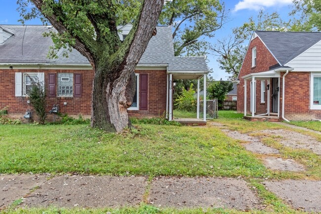 Photo - 10934 Nottingham Rd