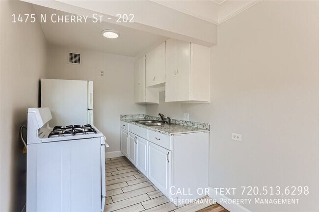 Photo - 1475 N Cherry St Unidad 202