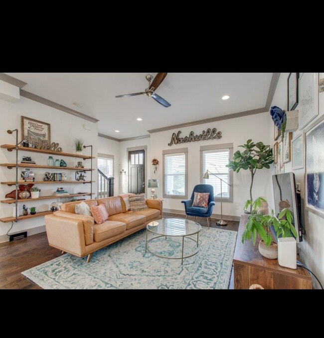 Photo - 2209 15th Ave N Unidad B