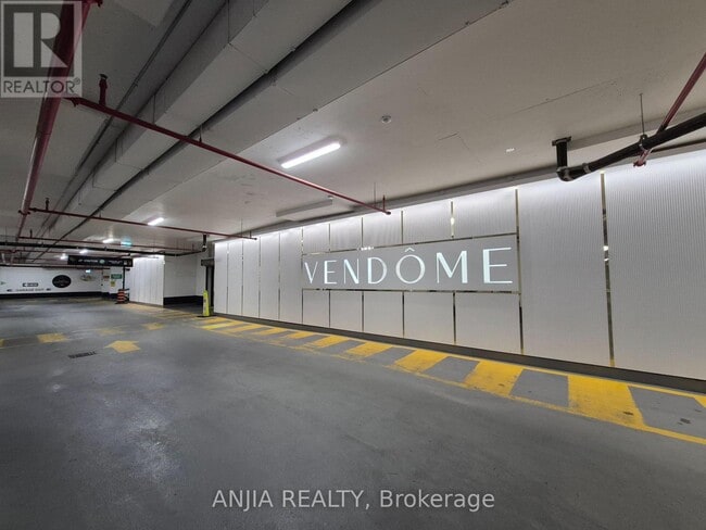 Photo - 8 Cedarland Dr Unit 321