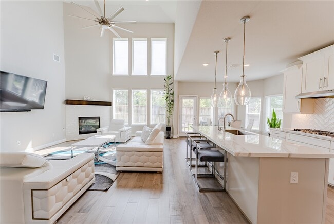 Photo - 13806 Llano Basin Ct