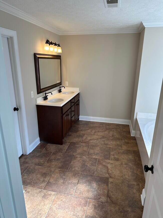 31 Thornhill Cv Rental House Rental in Jackson, TN