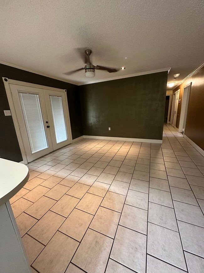 Photo - Spacious, Quiet and Updated 3 Bedroom 2 Bath