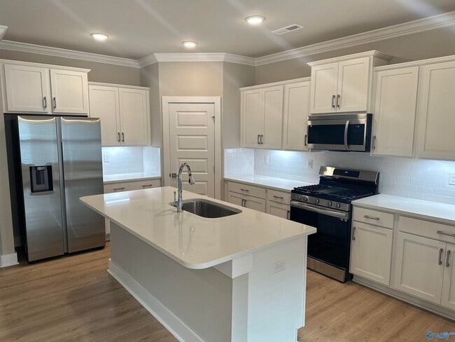 Photo - 6028 Margie Collins Dr SE