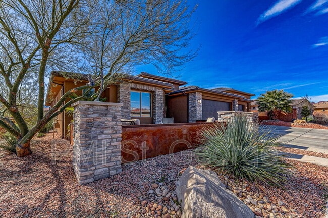 Photo - 2823 Kenzies Way