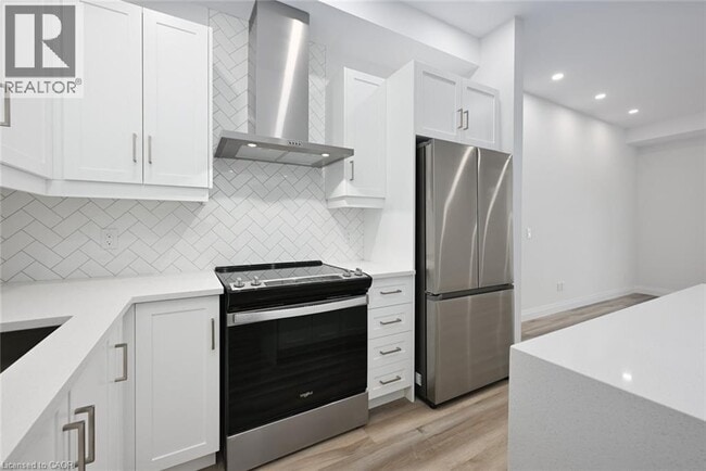 Photo - 153 Wilson St W Unit 402