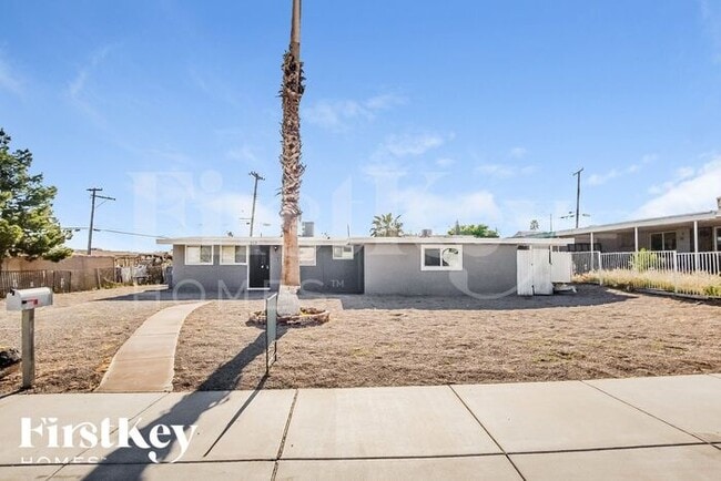 Building Photo - 473 Henderson Dr Rental