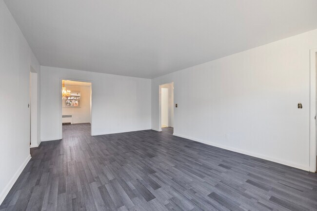 Photo - 7108 Polk St