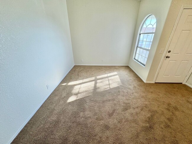 Photo - BRIGHT 2-BED CONDO LOCATED CENTRAL LAS VEGAS CONDO