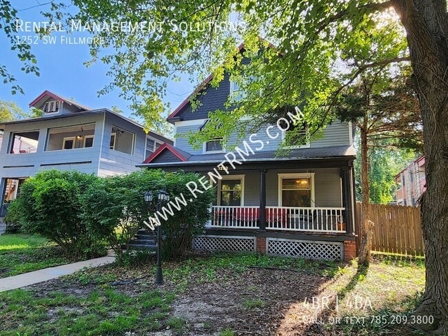 Building Photo - 1252 SW Fillmore- Rental