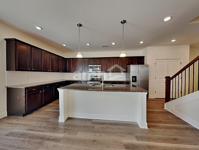 Photo - 5702 Lakemont Dr