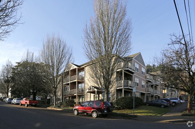 Lair Hill Park Apartments - Lair Hill Park Apartments