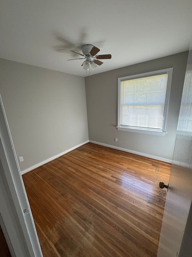 Photo - Charming 3 bedroom home in West End Manor - Convenient Henrico Location