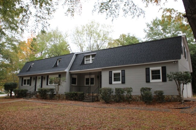 Photo - 4 Br, 3 ba + Bonus Henderson Forest