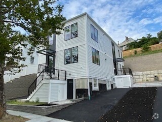 Building Photo - 92 Walnut St Unit 2 Rental