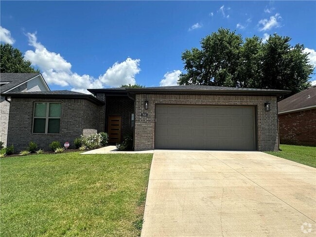 Building Photo - 964 S Liberty Dr Rental