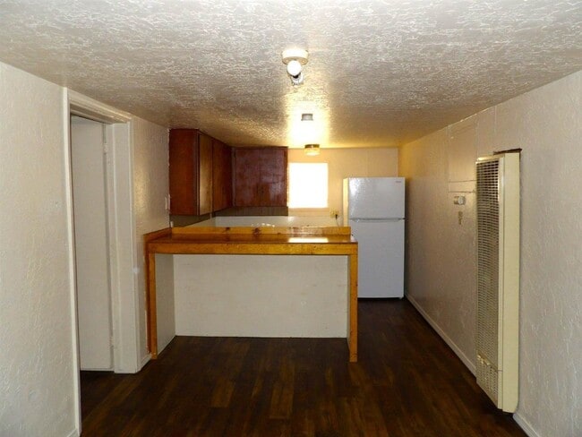 Building Photo - 3 NW 7th St Unit E Rental