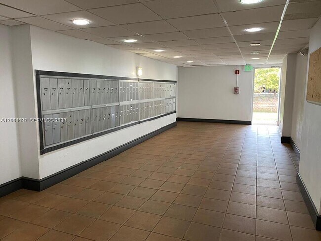 Photo - 721 N Pine Island Rd Unit 209