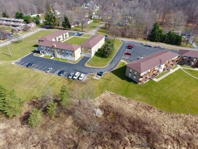Photo - 25 Camelot Dr